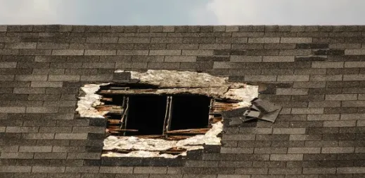 C & M Construction and Roofing Logo