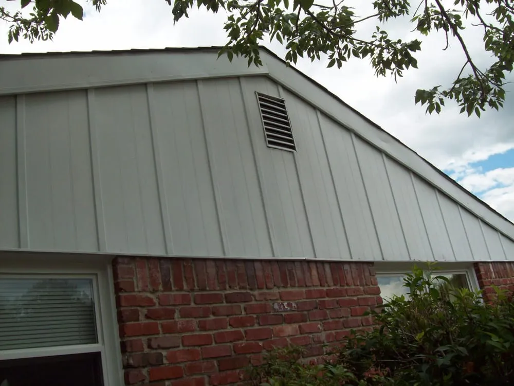 Slide of C & M Roofing