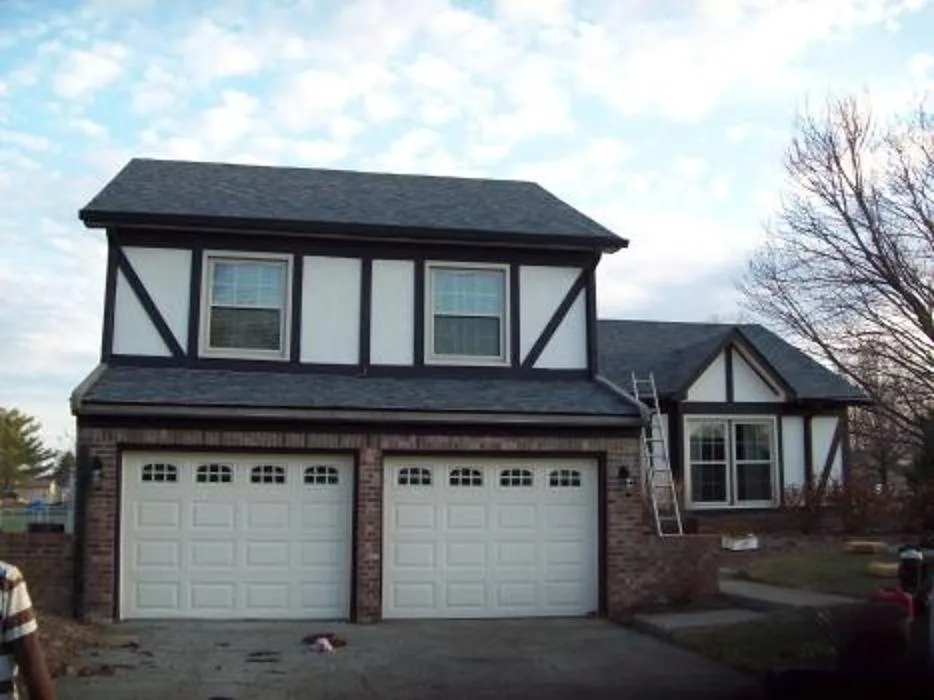 Slide of C & M Roofing