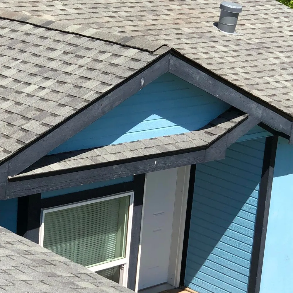 Slide of C & N Roofing