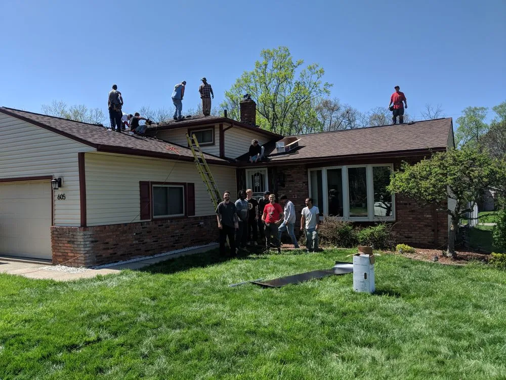 Slide of C & R Roofing