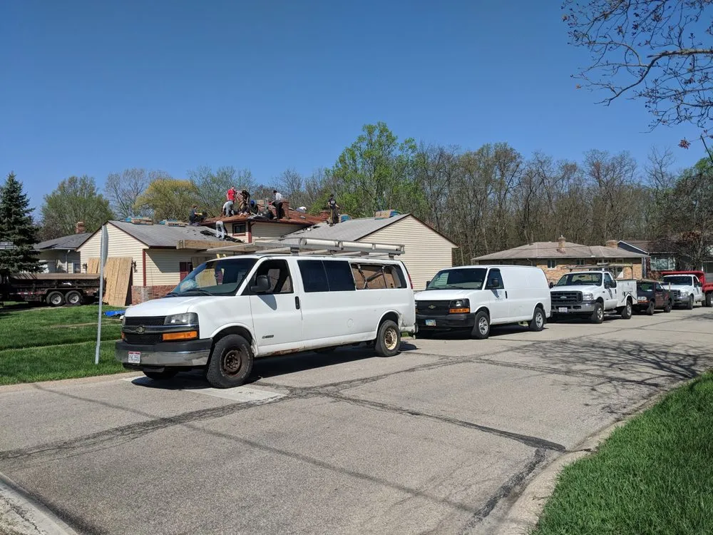 Slide of C & R Roofing