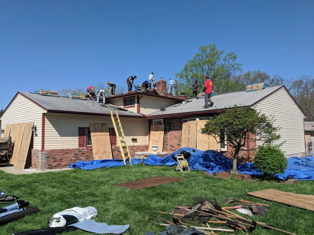 Slide of C & R Roofing