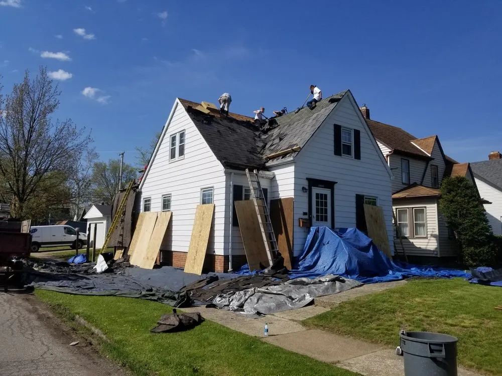 Slide of C & R Roofing