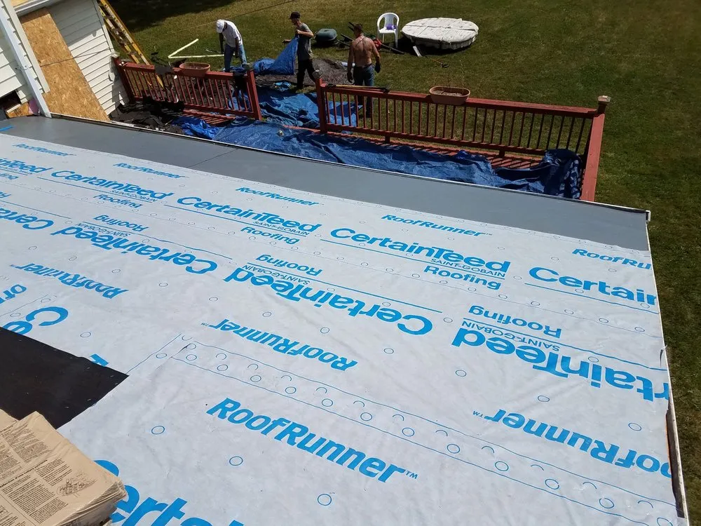 Slide of C & R Roofing