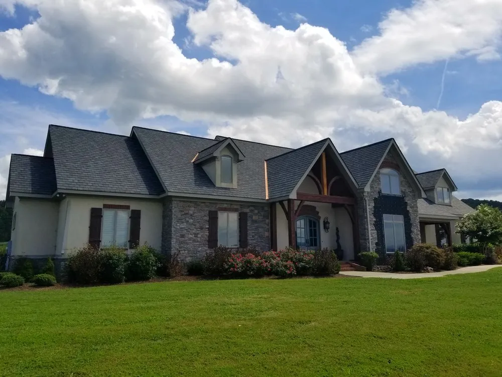 Slide of C & R Roofing