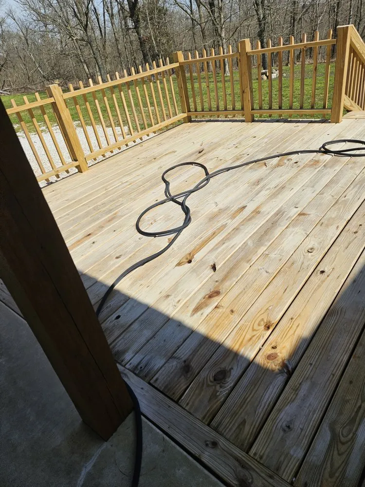 Licensed roof repair for residential properties in Brighton, MO by Cable Roofing & General Contracting LLC