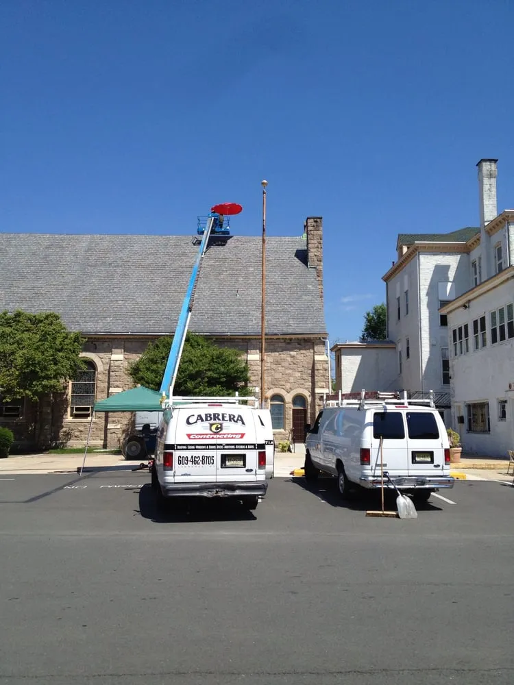 Slide of Cabrera Contracting