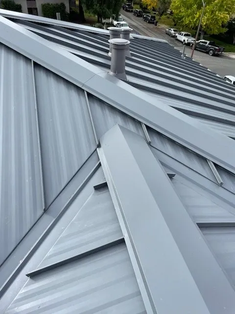 Slide of Cachus Roofing