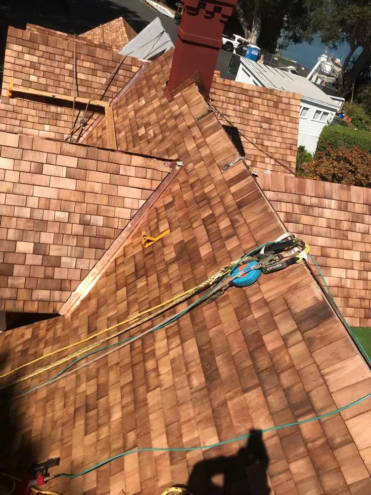 Slide of Cachus Roofing