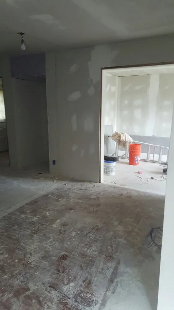 Slide of Cadiere Construction