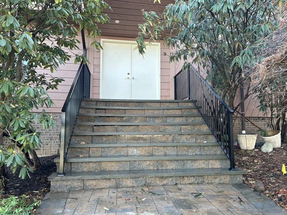 Slide of Caesars construction