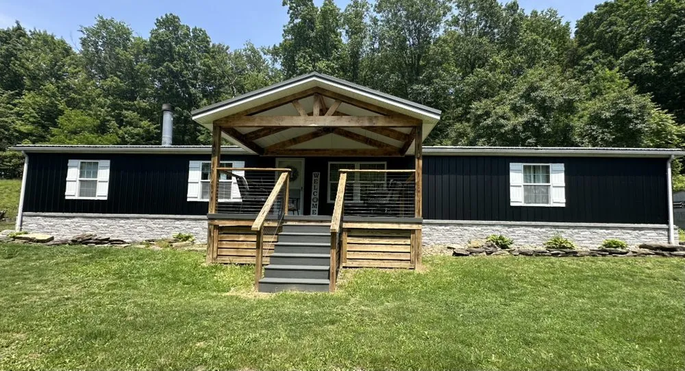 Professional roof repair experts serving Belle Vernon, PA - Cains Contracting