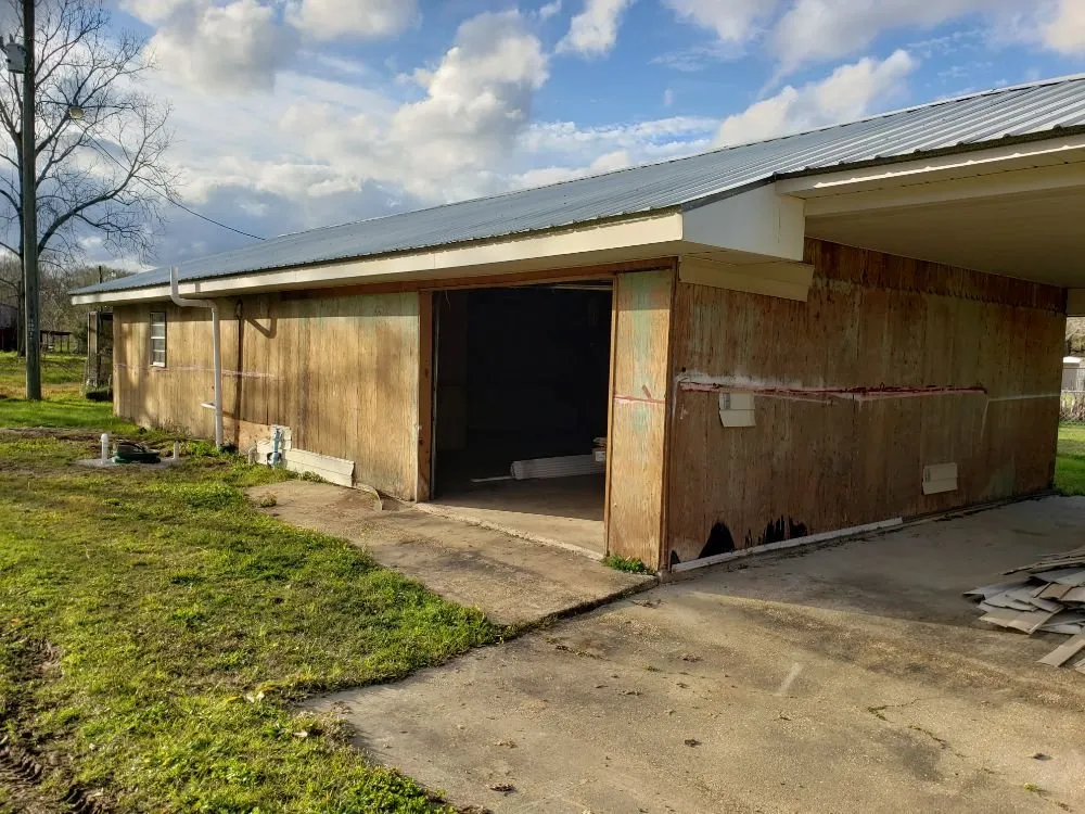 Slide of Cajun Siding & Metal Roofing