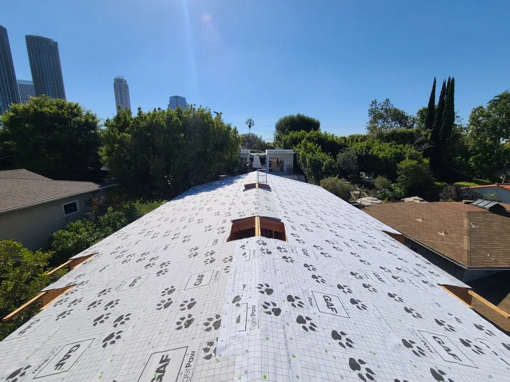 Slide of CAL Roofing Expert