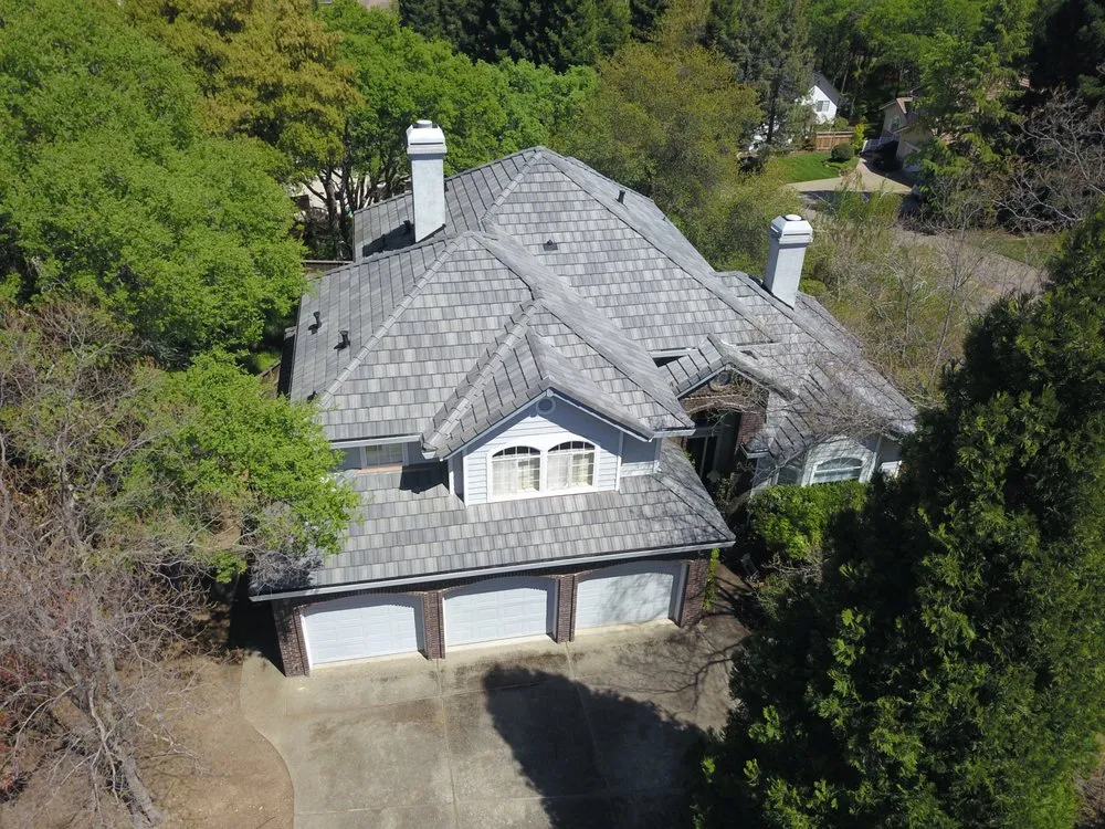 Slide of Cal-Vintage Roofing