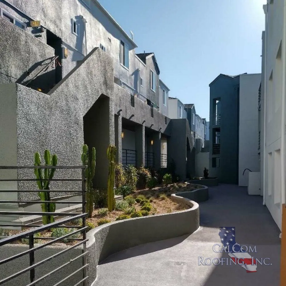 Slide of Calcom Roofing