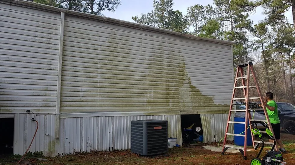 Slide of Calentanoz Contracting