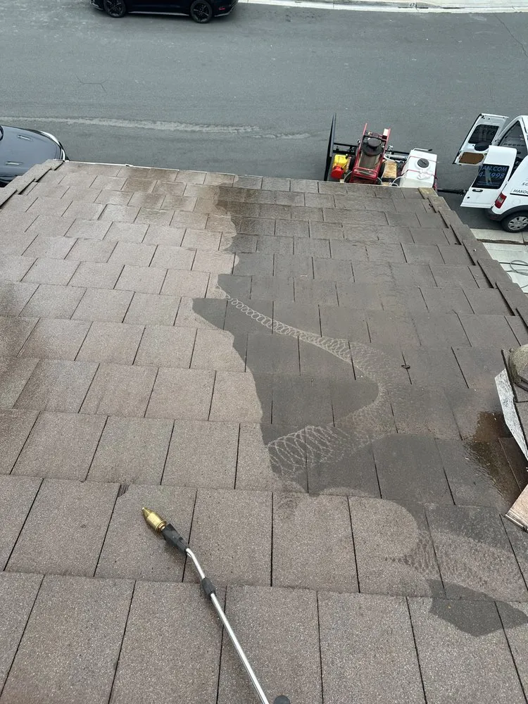 Slide of Cali Roof Cleaning