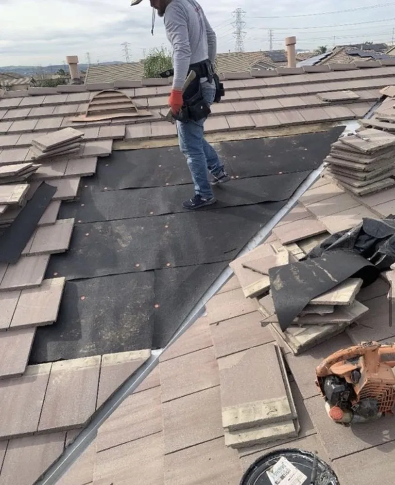 Slide of Cali Roofing Solutions