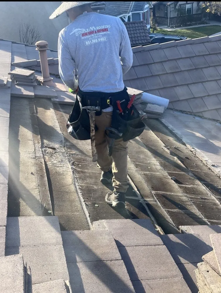 Slide of Cali Roofing Solutions