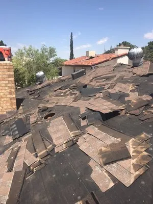 Caliber Roofing & Construction Logo