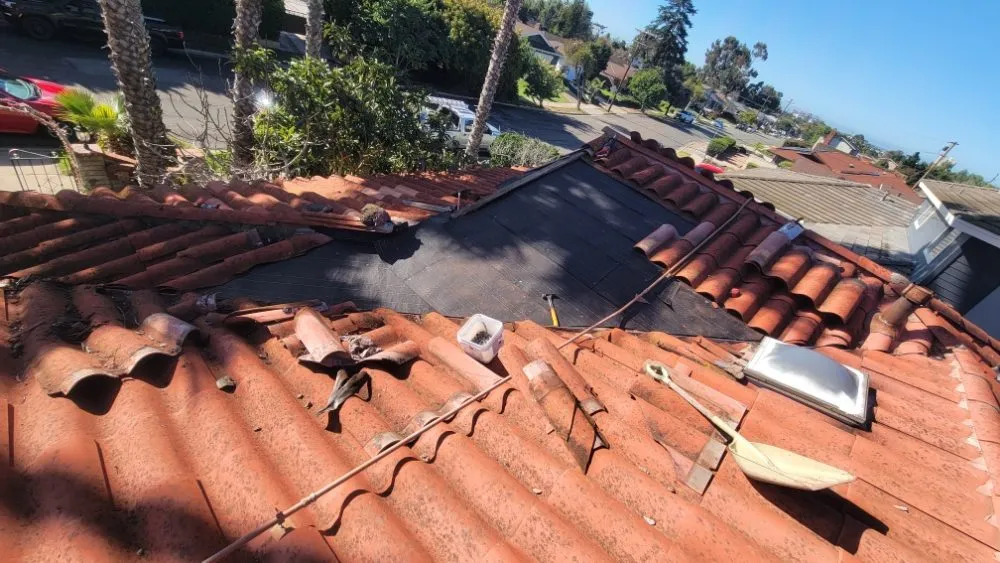 Slide of Califa Roofing