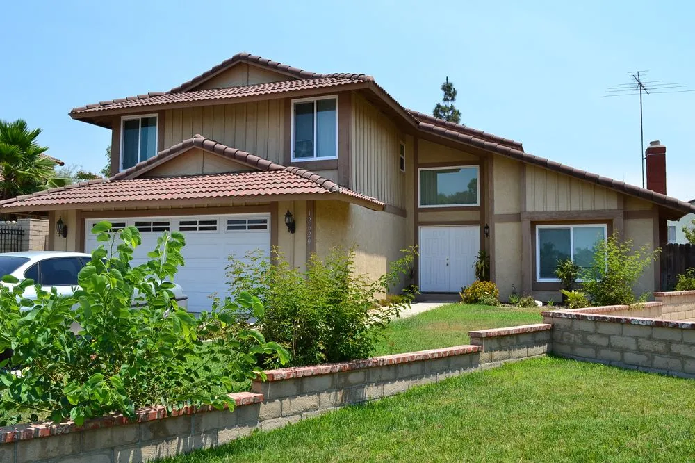 Slide of California Showcase Construction