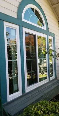 California Showcase Construction Logo