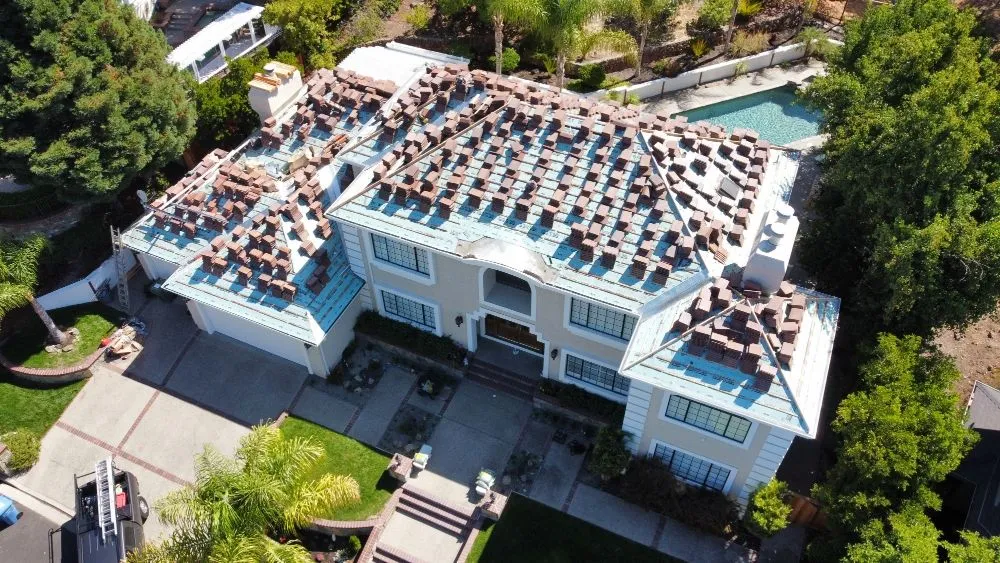 Slide of Calisco Roofing