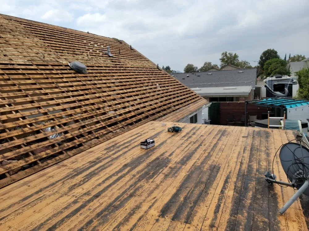 Slide of Calisco Roofing