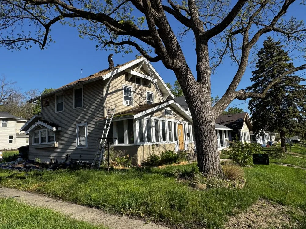 Slide of Calvillo & Son Construction