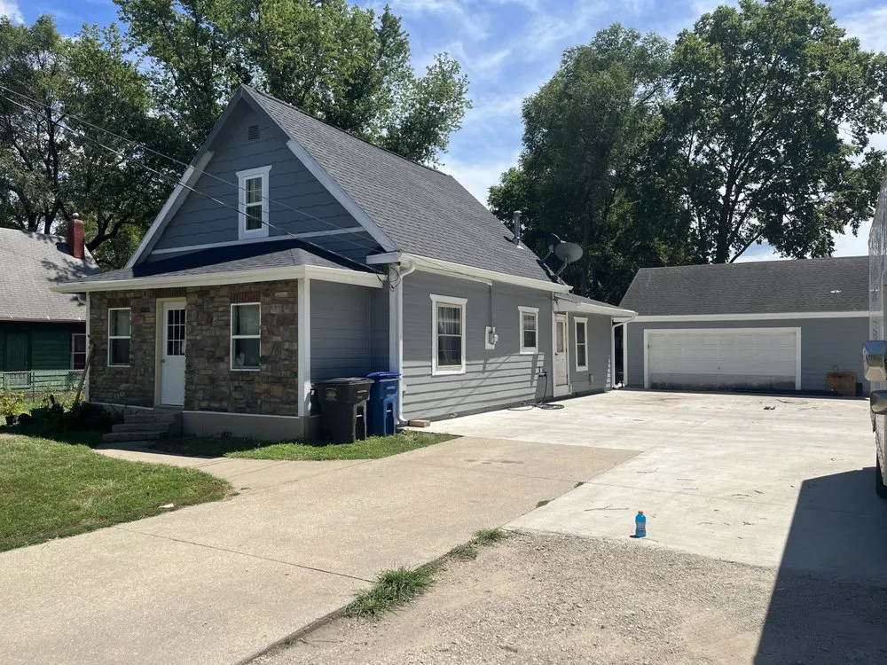 Slide of Calvillo & Tellez Construction