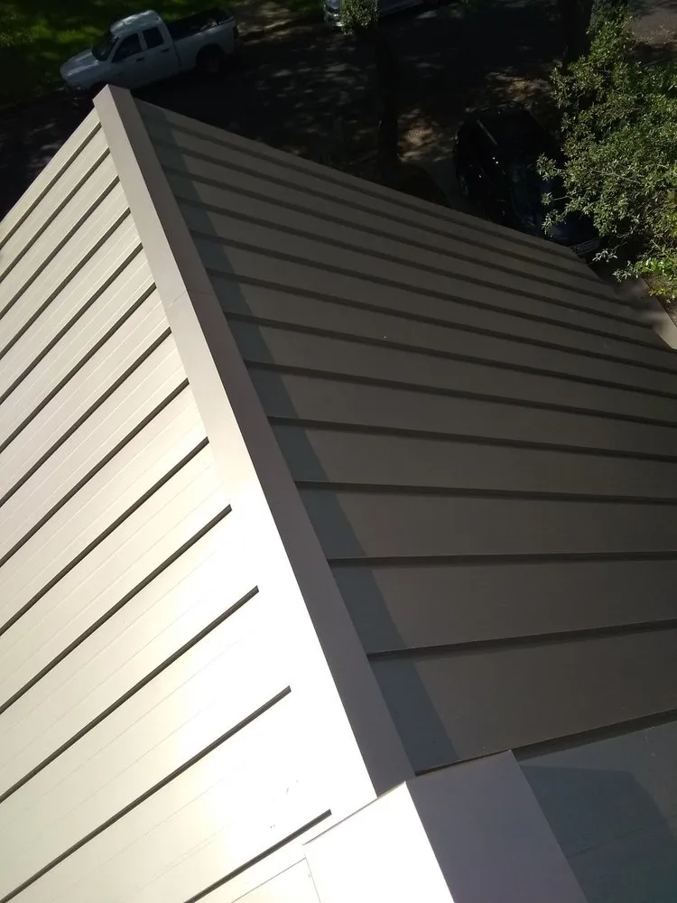 Slide of Camacho Roofing Construction