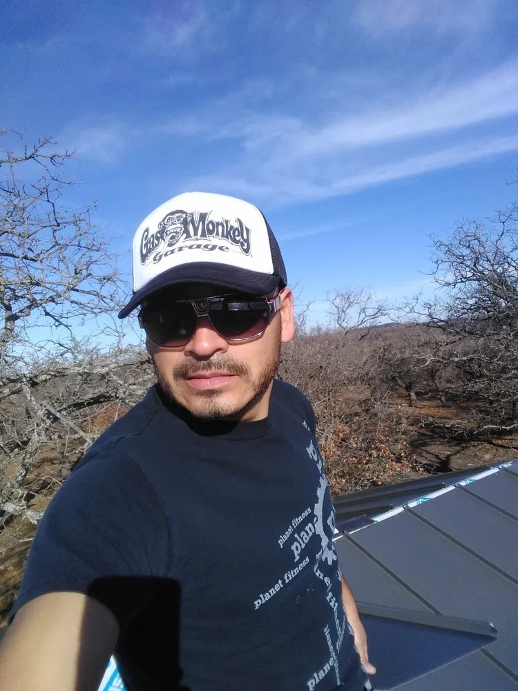 Slide of Camacho Roofing Construction