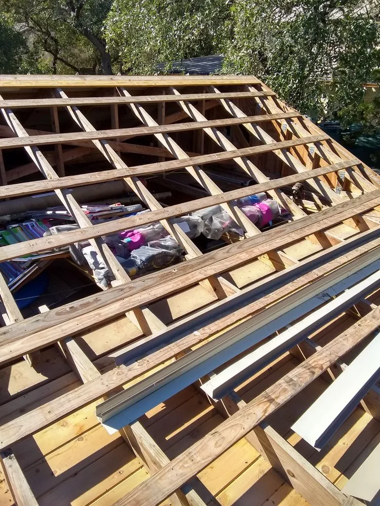 Slide of Camacho Roofing Construction