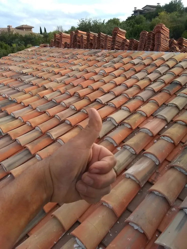 Slide of Camacho Roofing Construction