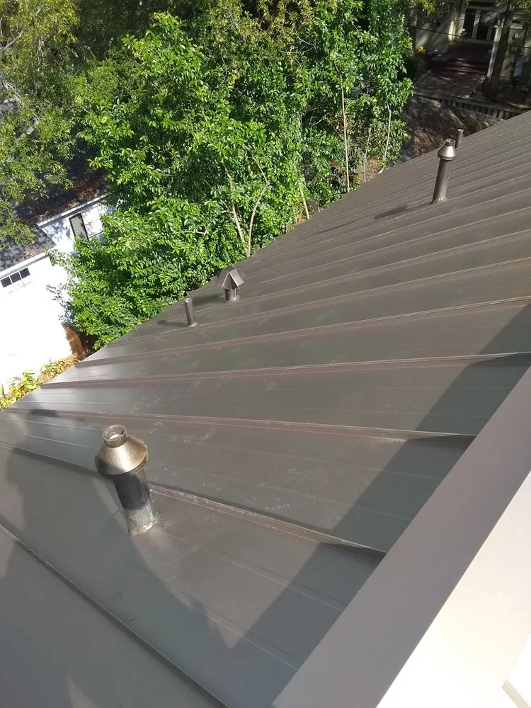 Slide of Camacho Roofing Construction