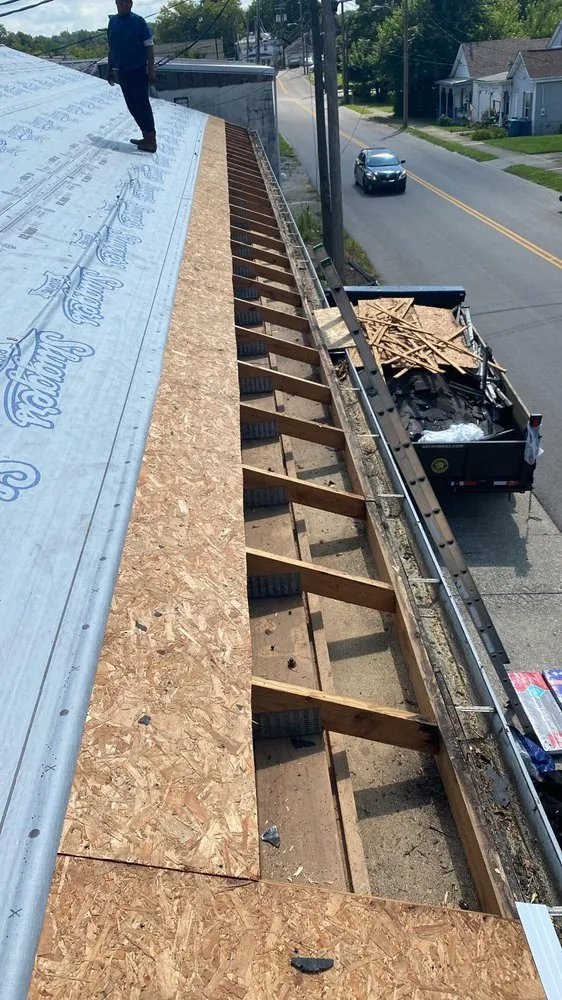 Expert shingle roofing service in Fairdale, KY - Camex