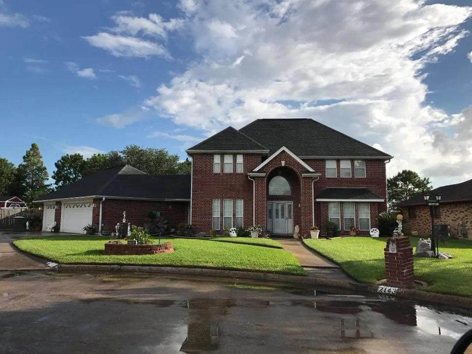 Slide of Campbell Roofing & Solar