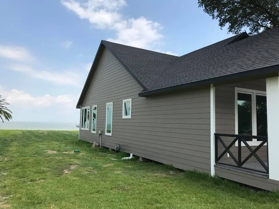 Slide of Campbell Roofing & Solar