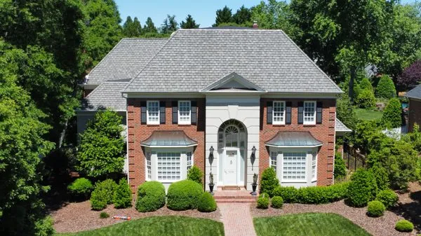 Campos & Son Roofing Logo