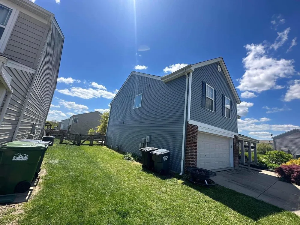 Slide of CamposRoofing