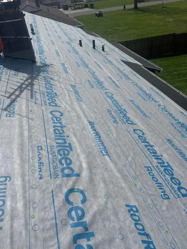 Slide of CamposRoofing