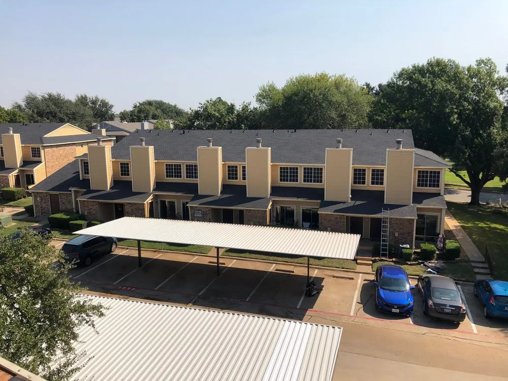 Slide of Canac Roofing & Construction