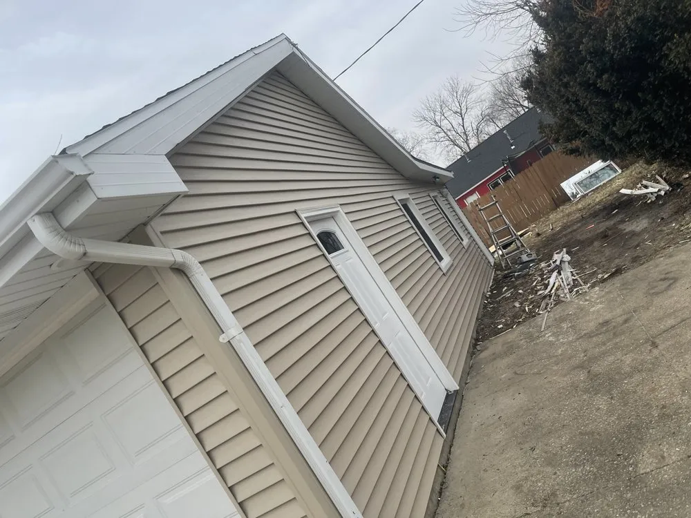 Slide of Canales Construction