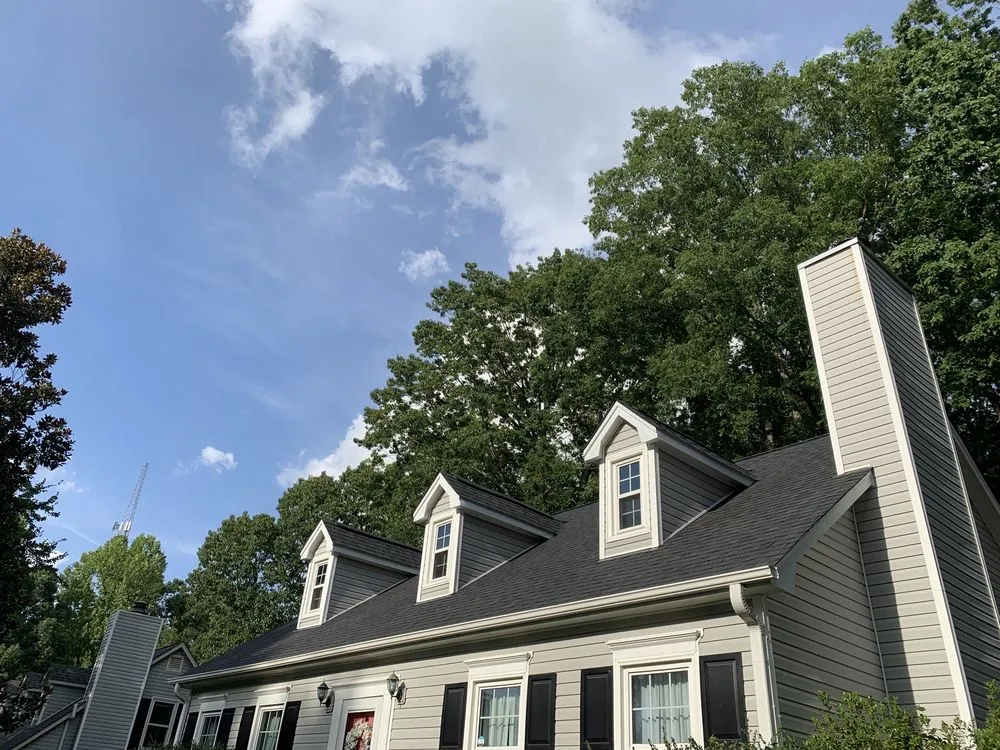 Slide of Canales Roofing