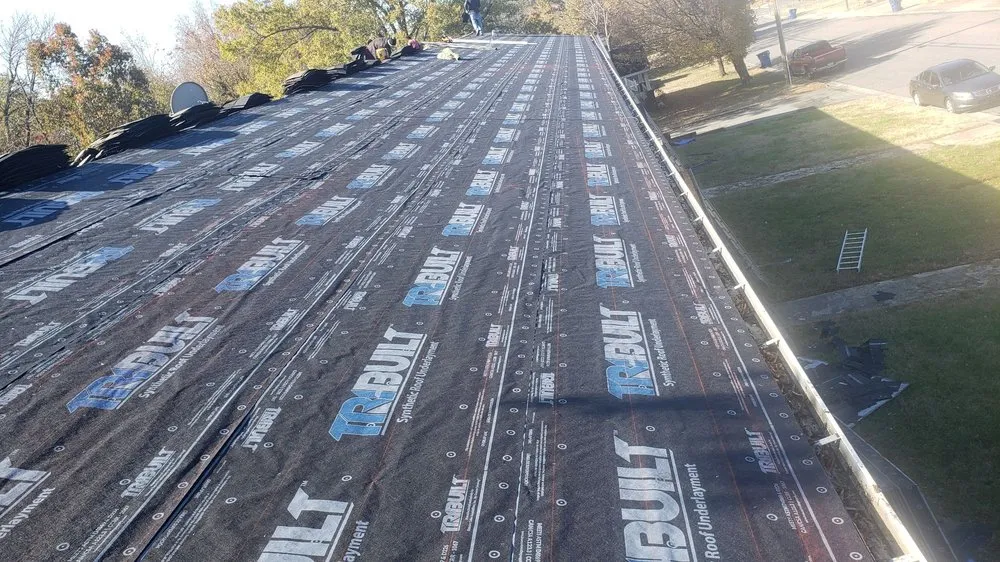 Slide of Canales Roofing