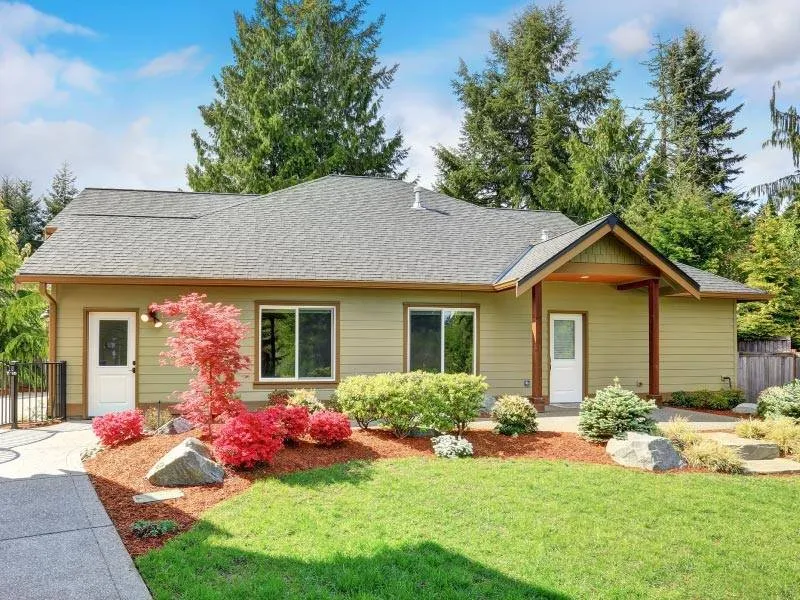 Slide of Canales Service