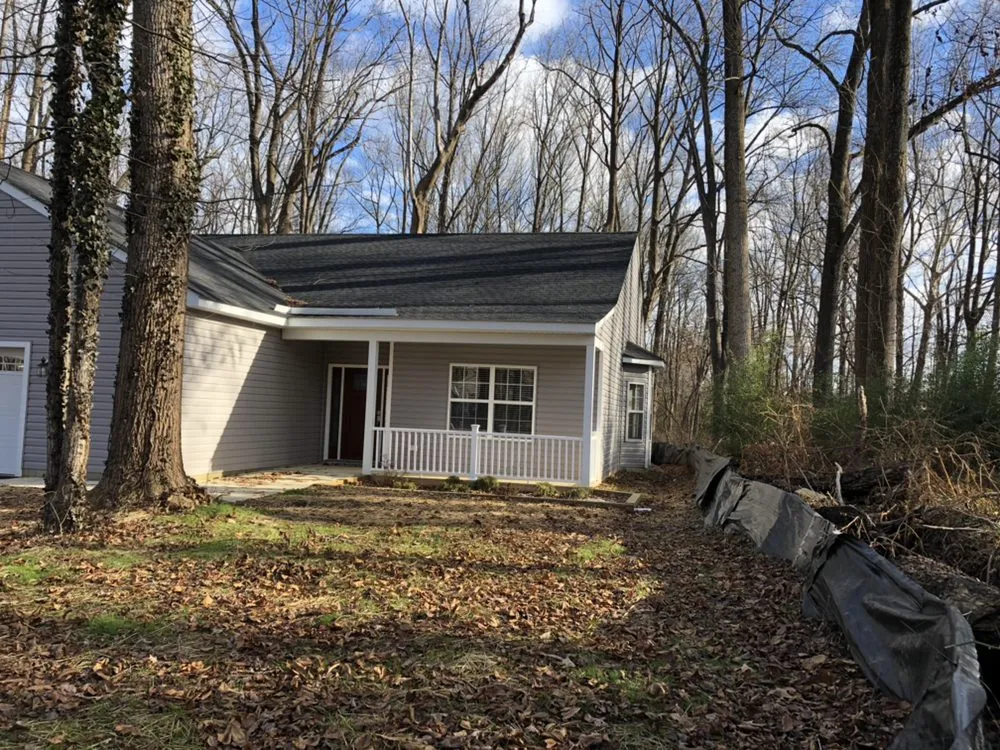 Slide of Canales Service